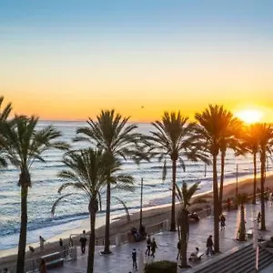 Urban Place In Close To With Garage Marbella